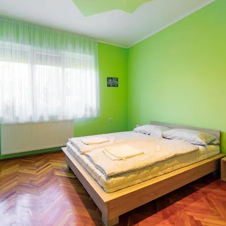 Beata By Interhome Kőröshegy