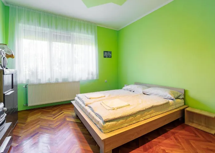 Beata By Interhome Kőröshegy